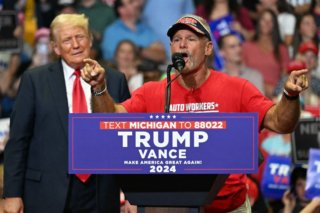 US-VOTE-POLITICS-TRUMP-VANCE