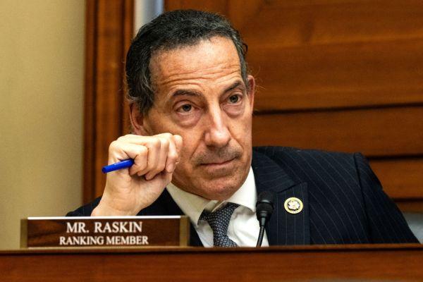 Featured image for post: Viral Quote Attributed to Democratic Rep. Jamie Raskin Is Fabricated