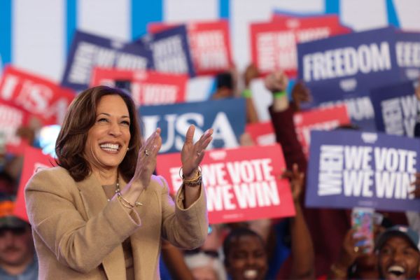 Featured image for post: No, the Harris Campaign Did Not Spend $583 Million on Staff