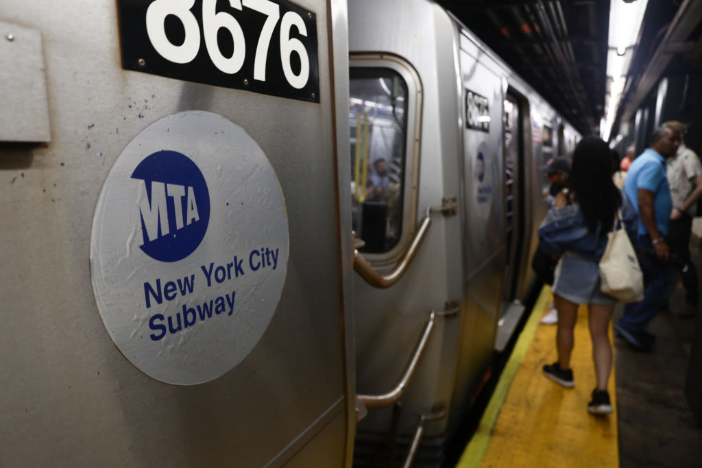 Featured image for post: Social Media Users Wrongly Identify Victim in Fatal Subway Arson Attack