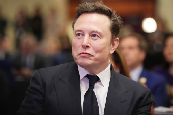 Featured image for post: Claims That Elon Musk Is Not a U.S. Citizen Lack Evidence