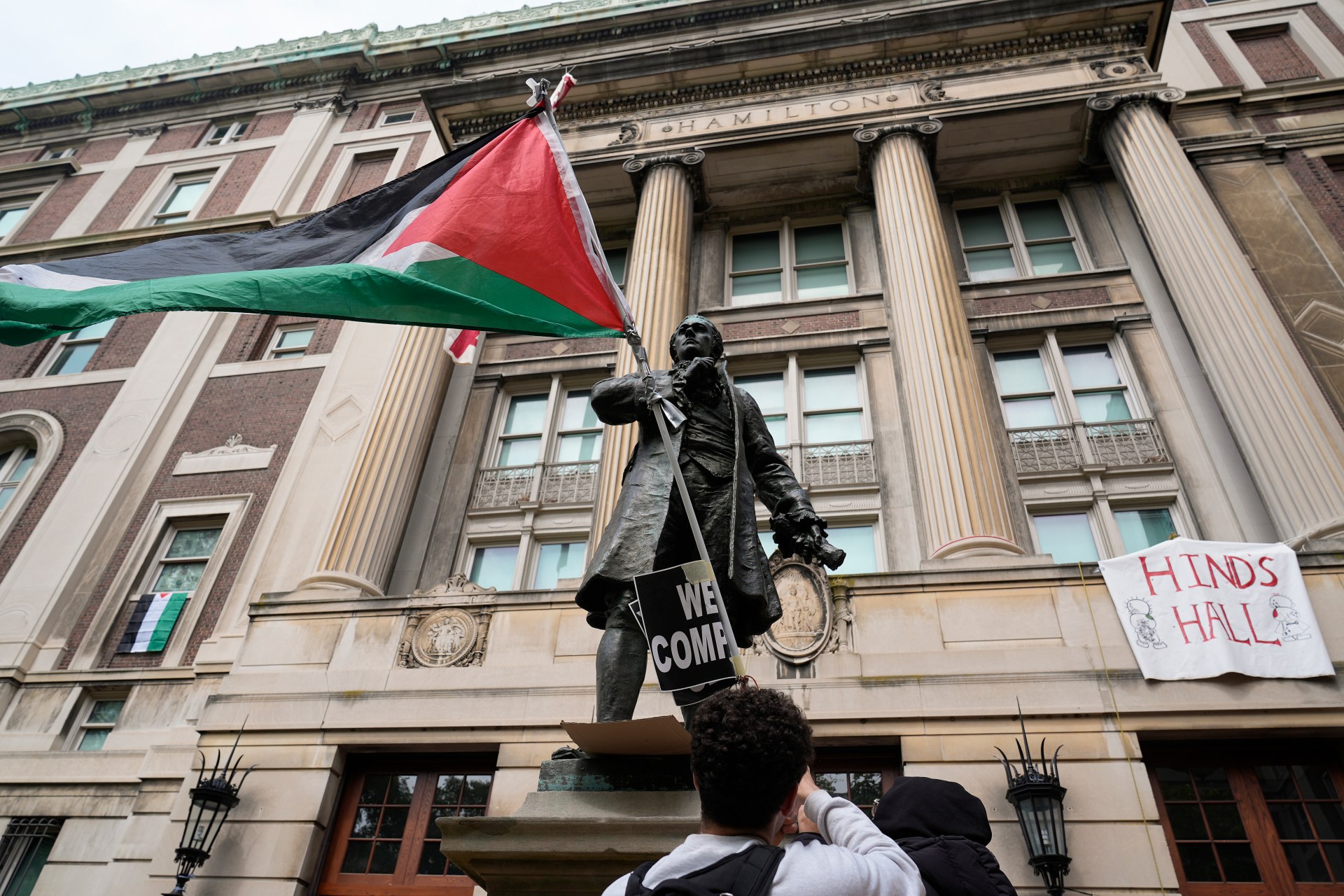 Columbia University Issues Deadline For Gaza Encampment To Vacate Campus