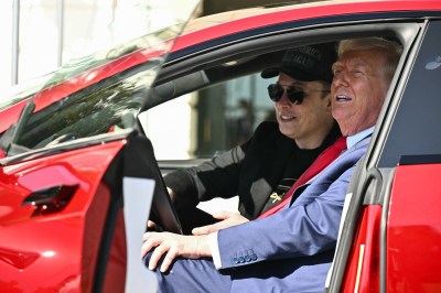 US-POLITICS-TRUMP-TESLA