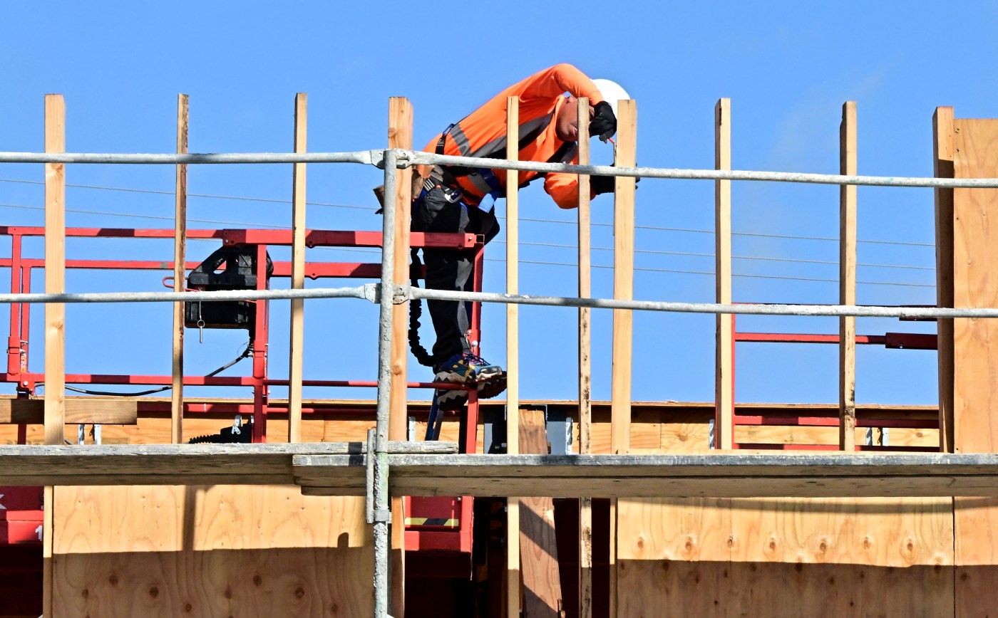 US-POLITICS-ECONOMY-CONSTRUCTION-IMMIGRATION