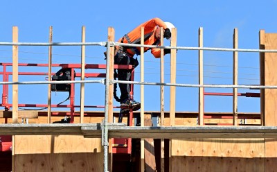 US-POLITICS-ECONOMY-CONSTRUCTION-IMMIGRATION
