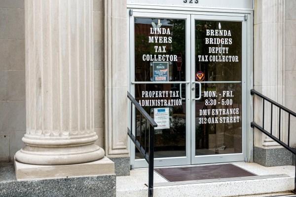 Featured image for post: Axing the Property Tax, Explained