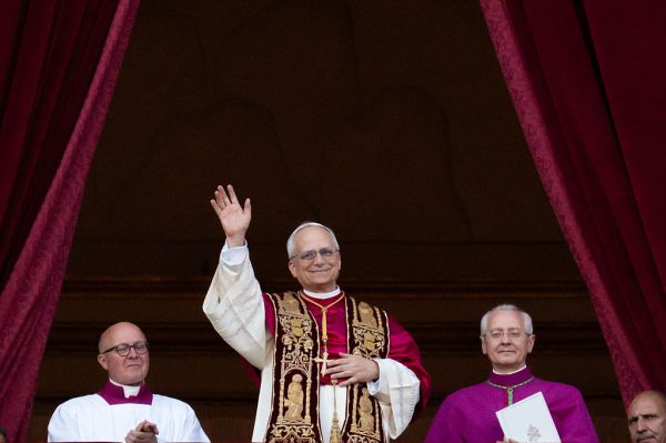 Featured image for post: From the Windy City to the Chair of St. Peter