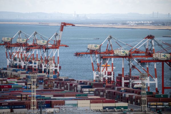 Featured image for post: The Tariffs Clock Counts Down