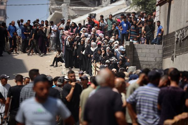 Featured image for post: Violence Plagues Gaza Aid Delivery