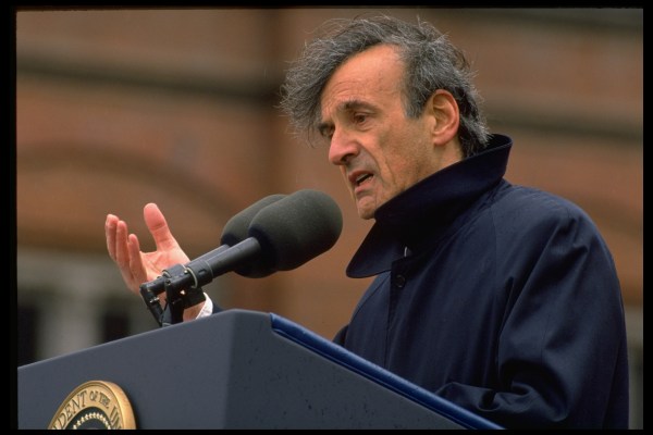 Jewish activist, author, and Holocaust survivor Elie Wiesel addresses the Holocaust Memorial Museum dedication ceremony. (Photo by Diana Walker/Getty Images)